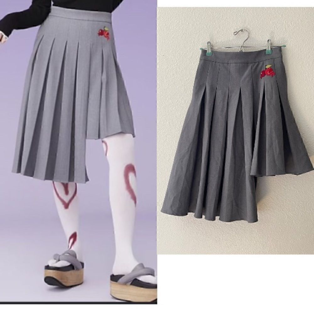 MUKZIN grey skirt size small